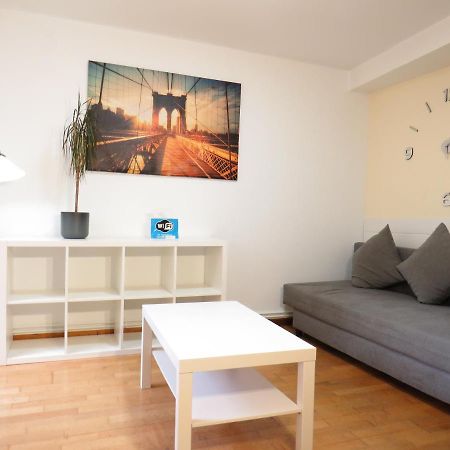 Pedros 43 Apartment Lugo Bagian luar foto