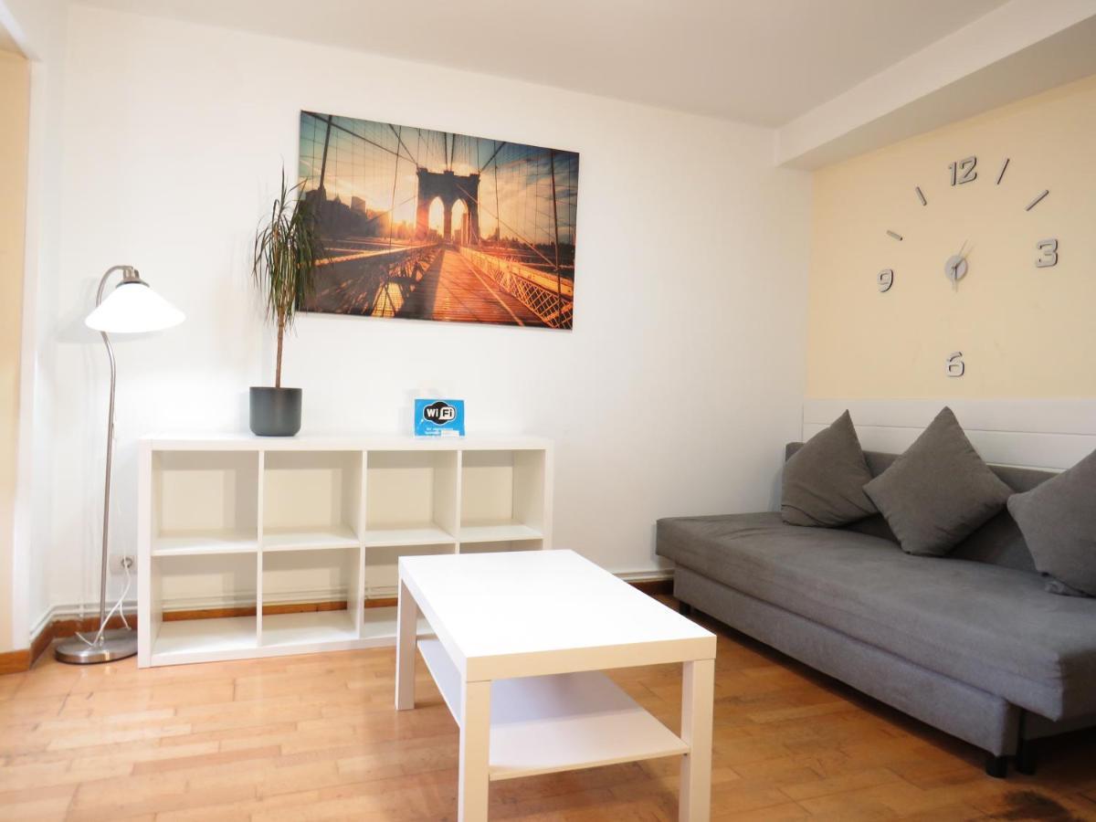Pedros 43 Apartment Lugo Bagian luar foto