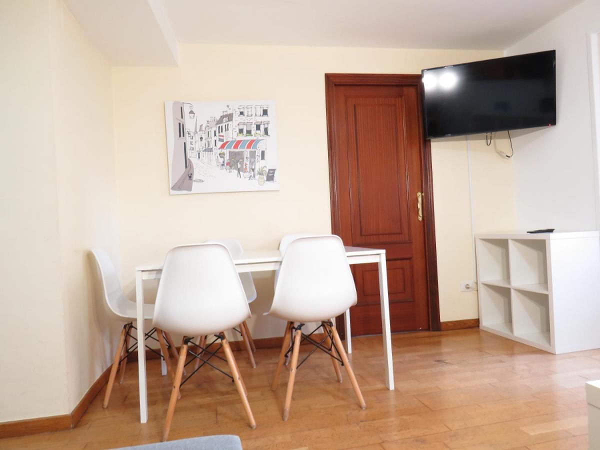 Pedros 43 Apartment Lugo Bagian luar foto