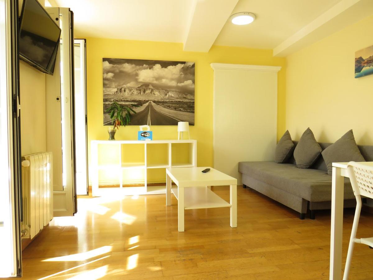 Pedros 43 Apartment Lugo Bagian luar foto