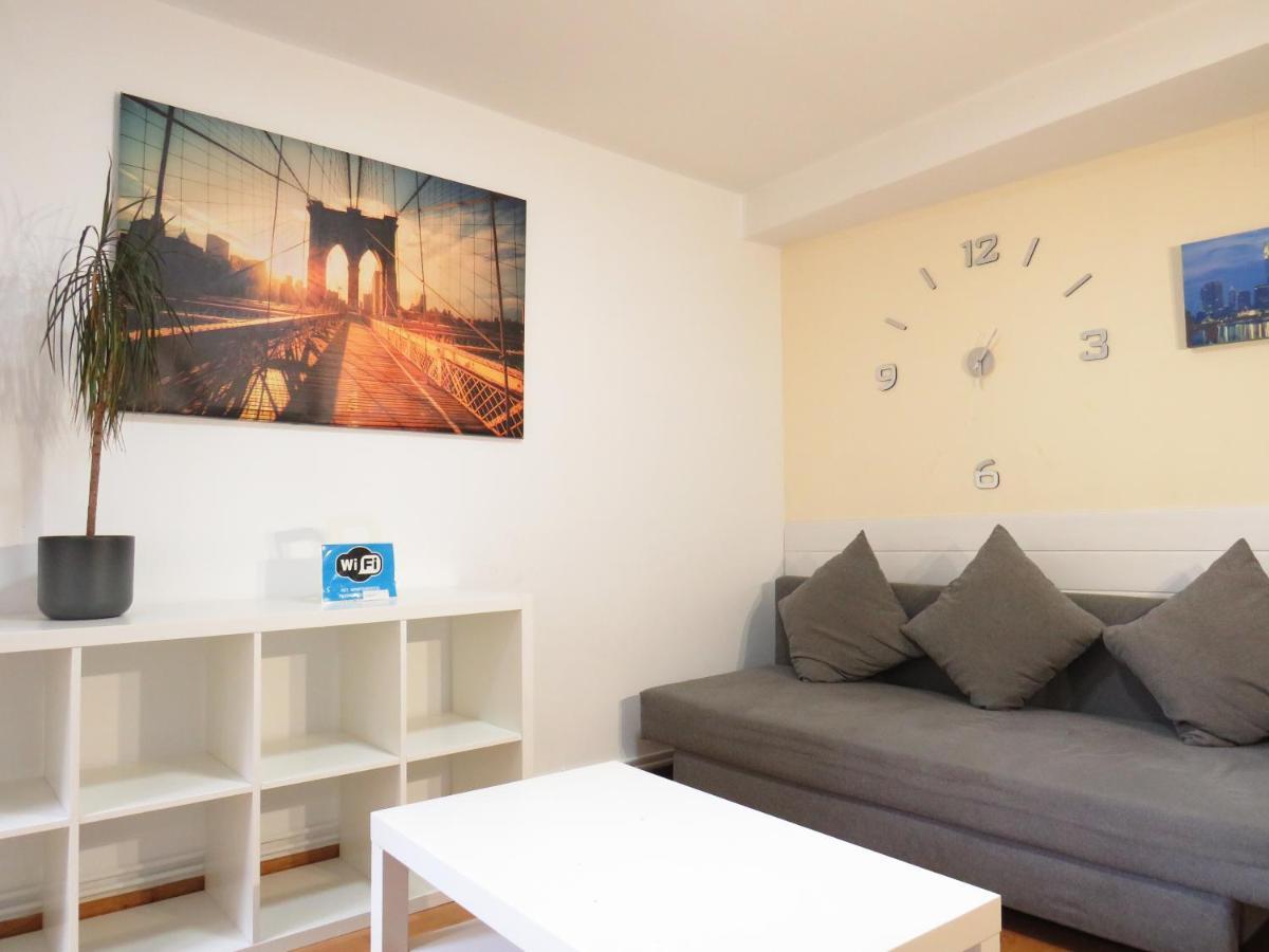 Pedros 43 Apartment Lugo Bagian luar foto