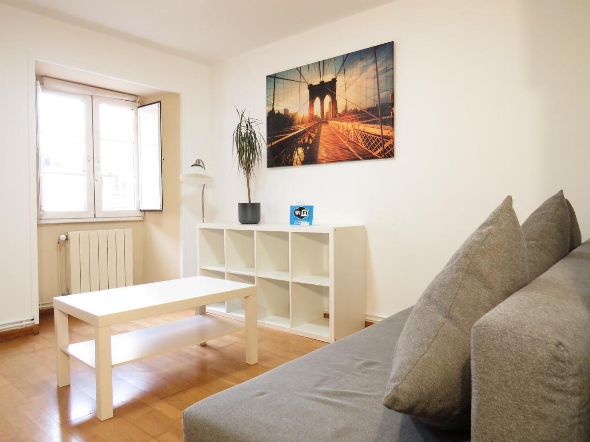Pedros 43 Apartment Lugo Bagian luar foto